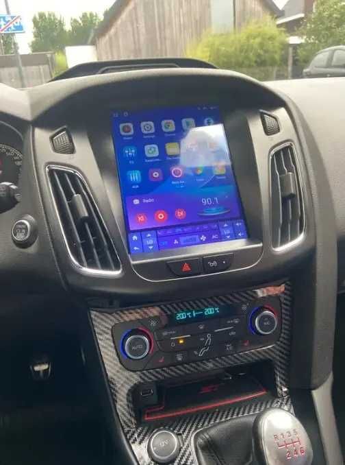 Navigatie Android 15 Ford Focus Mk3 Stil Tesla cu Carplay Android Auto