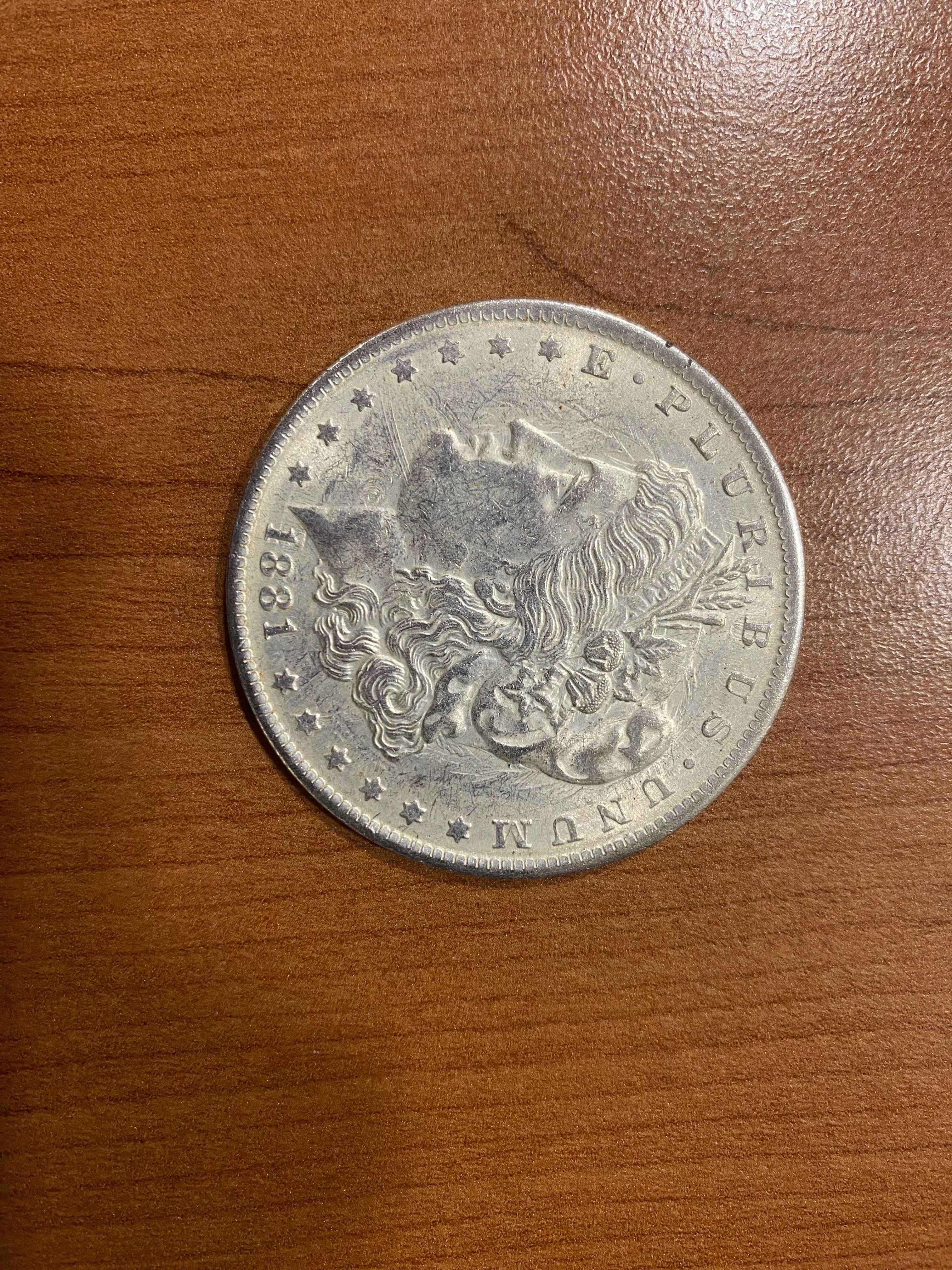 Монета 1 долар реплика