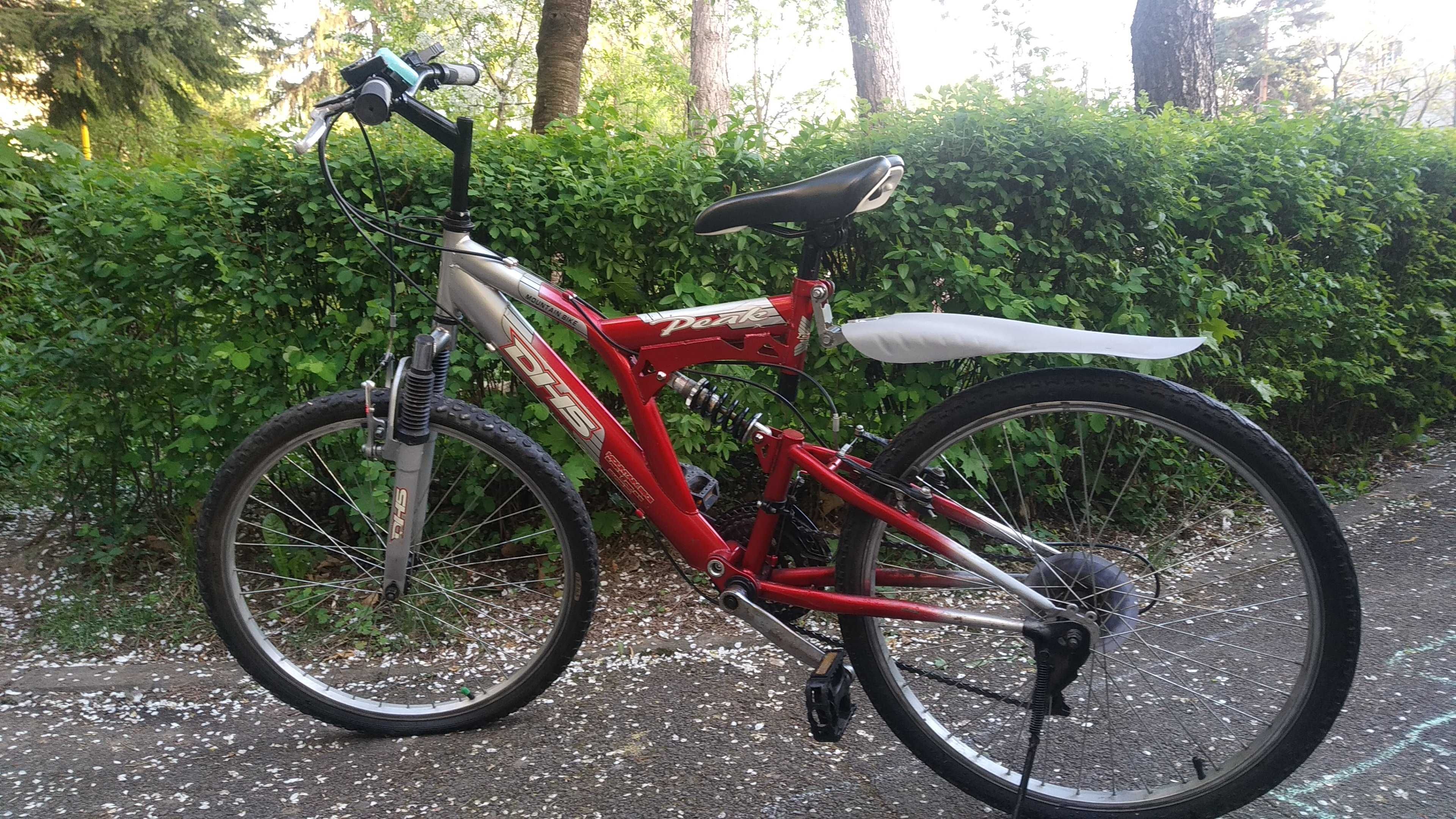 Bicicleta DHS MOUNTAIN BIKE 24' 18 viteze, suspensie