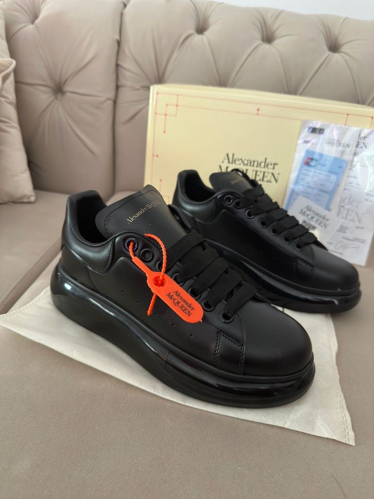 Sneackers premium Alexander McQueen - full box