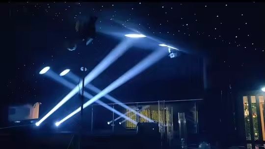 Moving Head beam + Spot  150W NOU!
