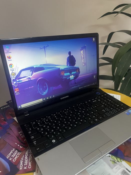 Ноутбук Samsung Intel core i5 в отличном состоянии