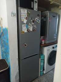 Хладилник с фризер HEINNER 250лв