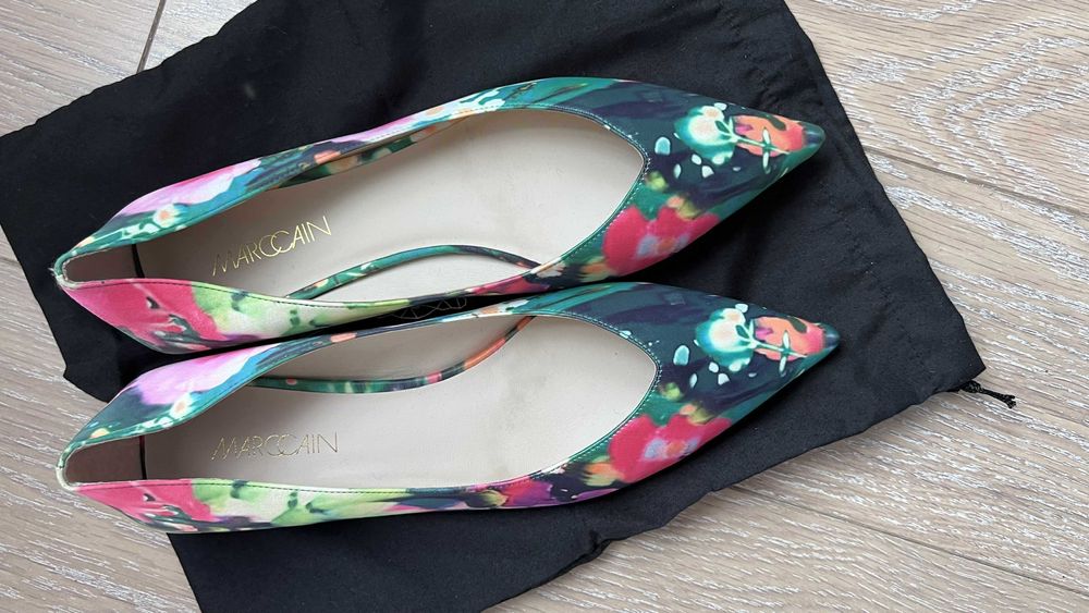 Страхотни обувки тип балеринки Пантофки Marc Cain