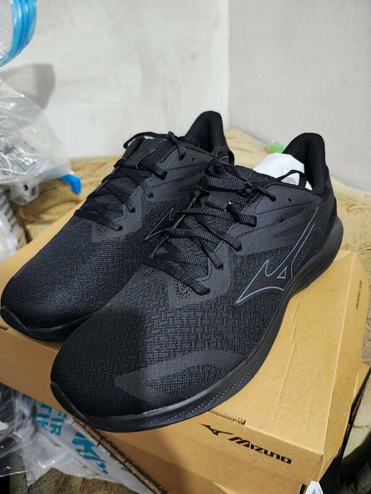 Нови мъжки маратонки Mizuno