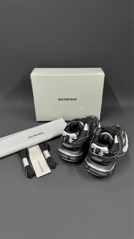 Balenciaga Track