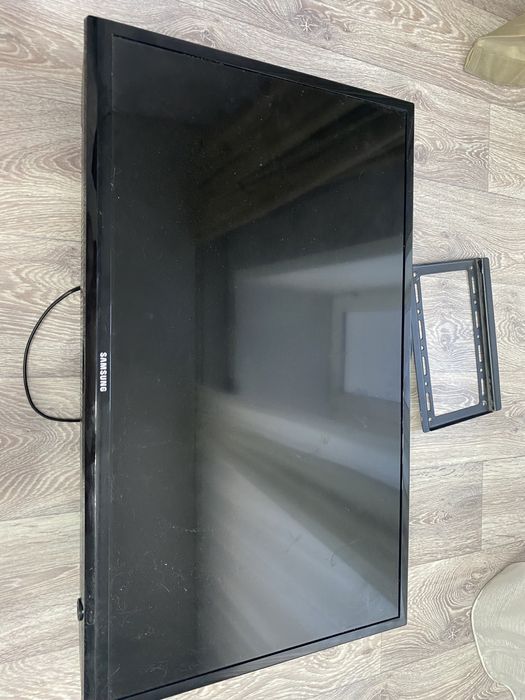 Телевизор samsung