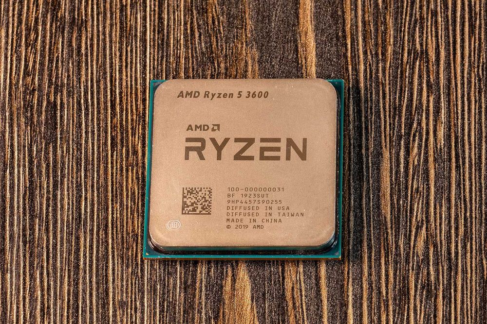 Vând procesor AMD Ryzen 5 3600 box