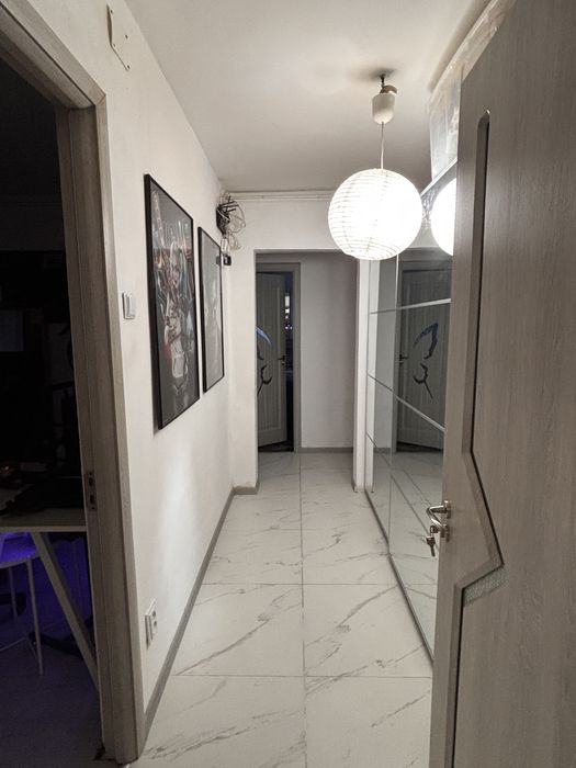 Apartament cu 4 camere – Zona Auchan Vitan / Bobocica