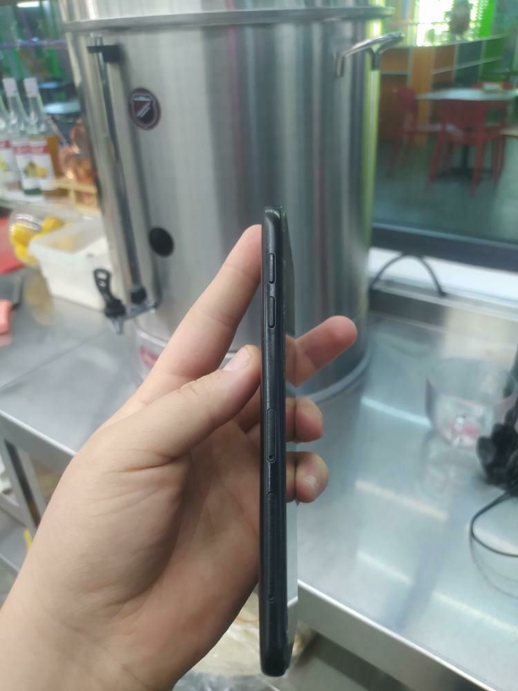Samsung j6 sotiladi
