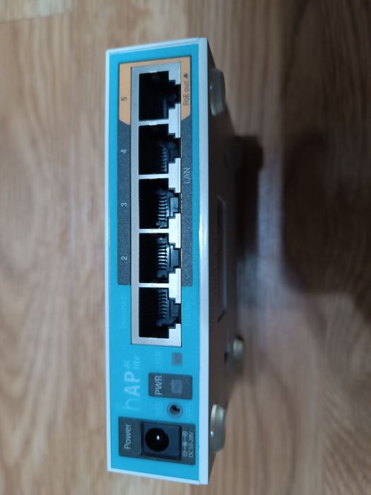 Маршрутизатор MikroTik hAP AC lite RB952Ui-5ac2nD белый
