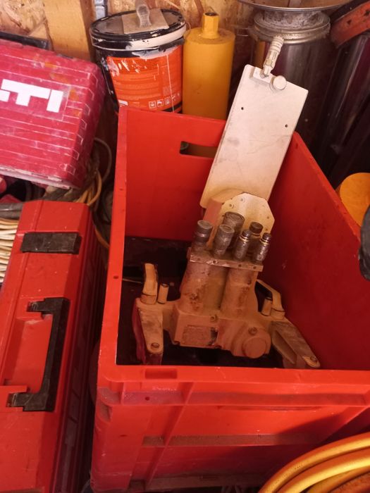 Hilti masina de taiat beton