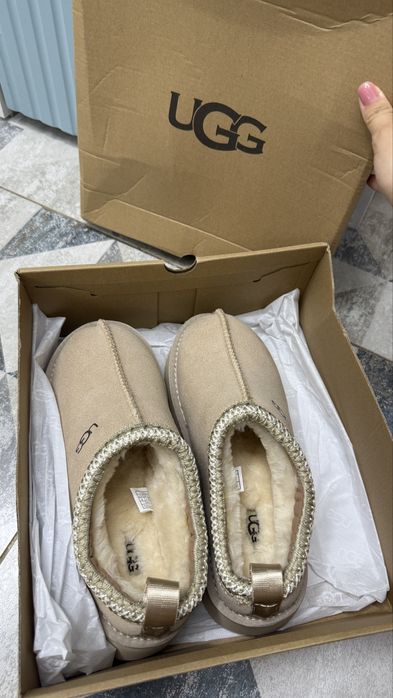 Уги обувь новая