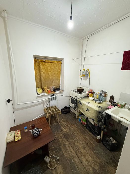 Срочно продаеться 2-комнатная квартира в городе Чирчике 4микрарайоне