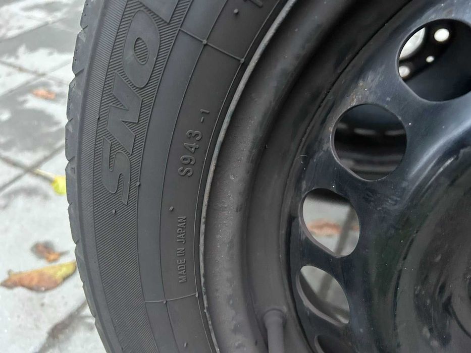 Зимни гуми с джанти TOYO 195/60R16
