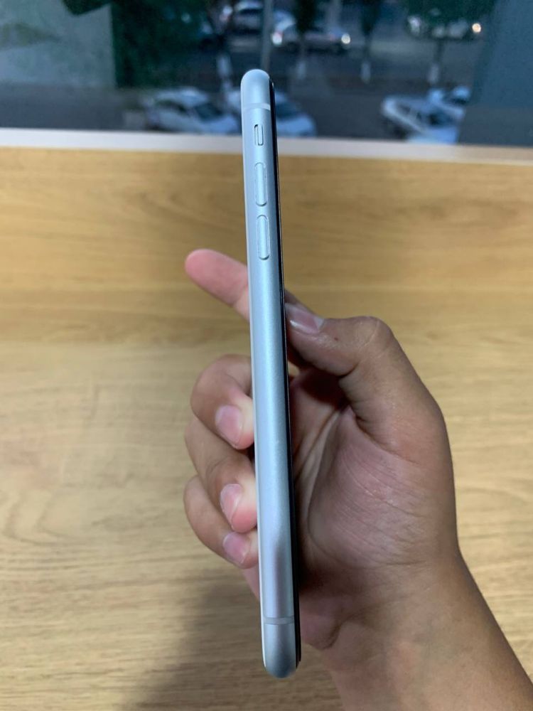 iPhone Xr в отличном состояние