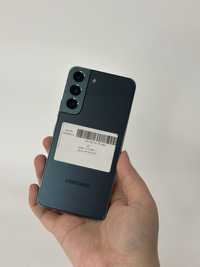 Samsung S22 телефон