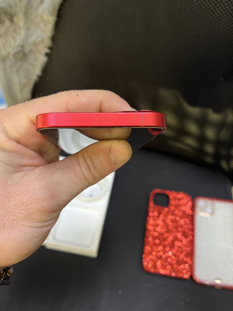 Много запазен iphone 13 product red 256 gb