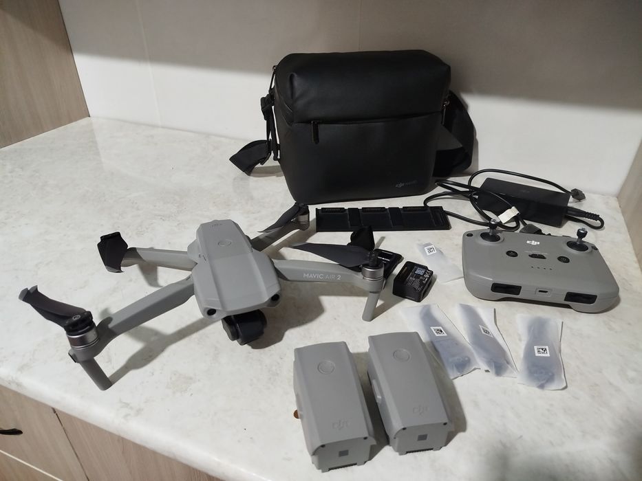 Дрон Dji air 2 fly more combo