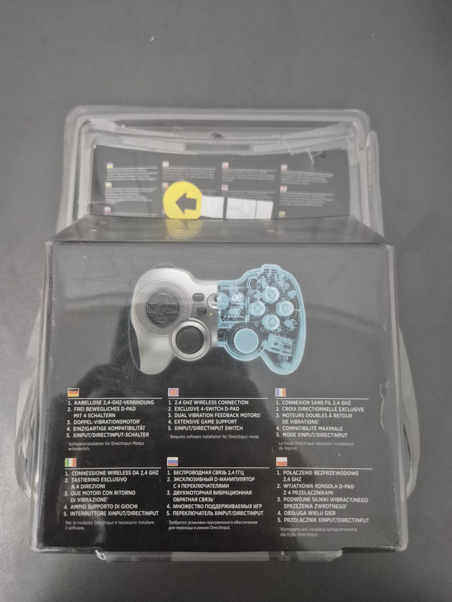 Logitech F710 Wireless Gamepad