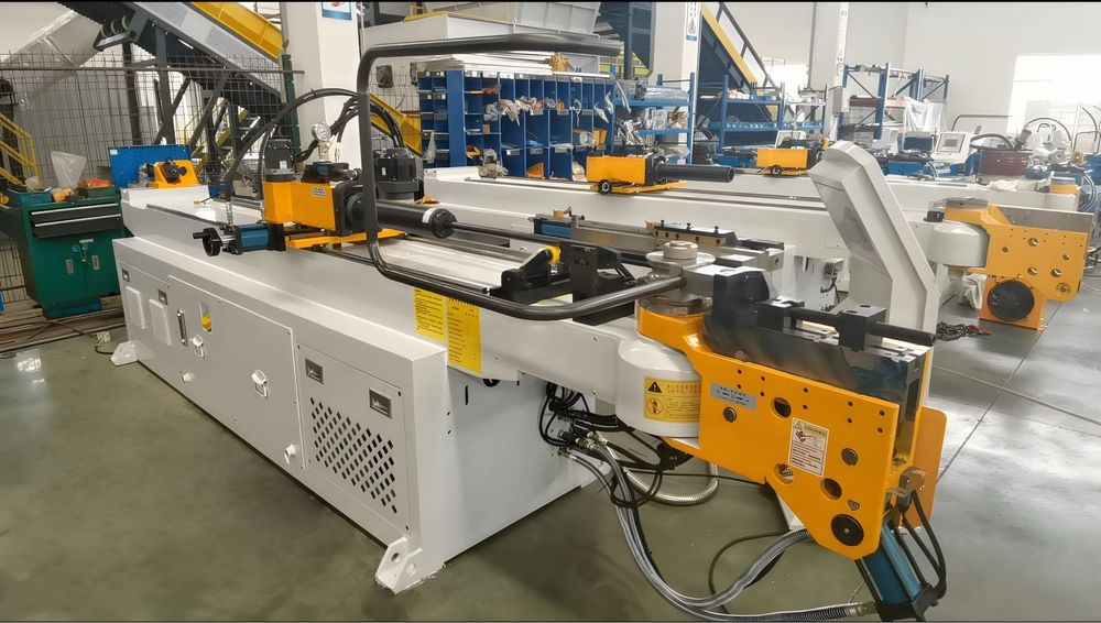 Автоматический трубогиб с чпу