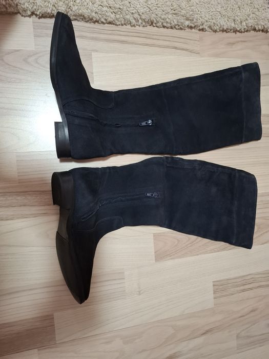 Cizme noi piele intoarsa, mar. 36