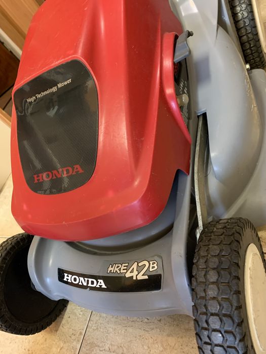Masina de tuns iarba gazon Honda