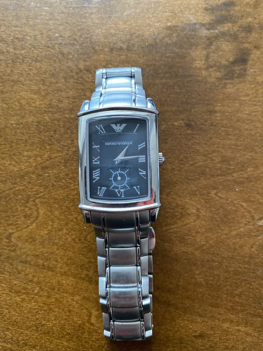 Vand ceas original Armani cu baterie noua