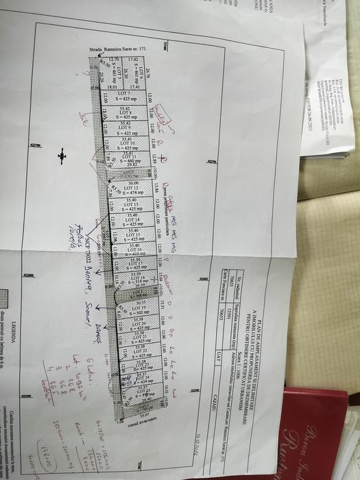 Vând lot pentru casa în Cazasu