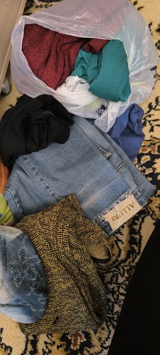Отдам вещи женские