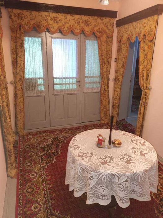 Case și terenuri de vânzare