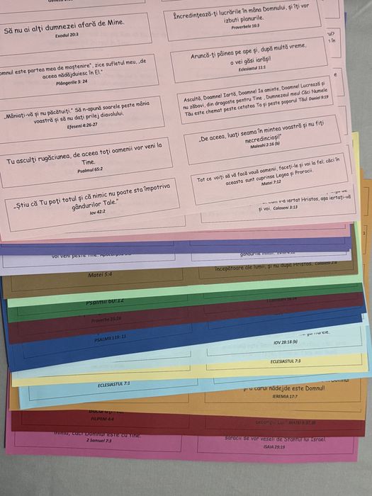 Foi cu versete pentru copii