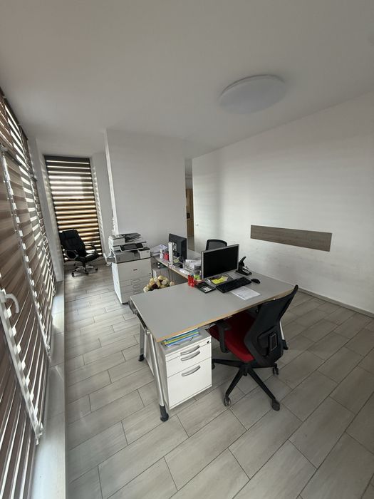 Pf.Vand apartament 2 camere Finisat in Floresti str.Avram Iancu