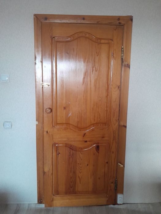 Двери дерево межкомнатные 8000 тенге