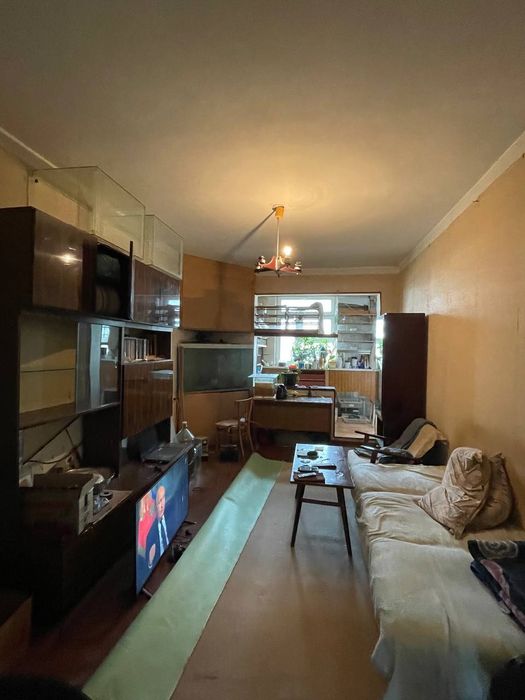 Продается 2/4/4 Авиасозлар 2, зеркалка