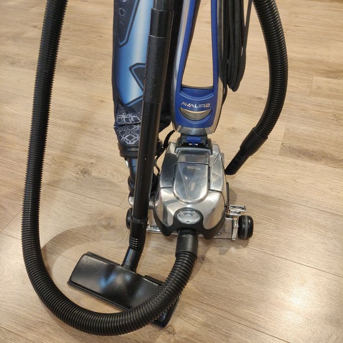 Vând aspirator Kirby Avalir 2