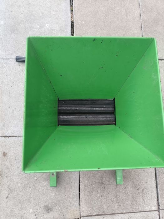 Мелаачка за грозде