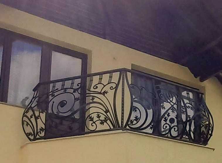Balustrade Metalice & Fier Forjat • Balcoane la Comandă