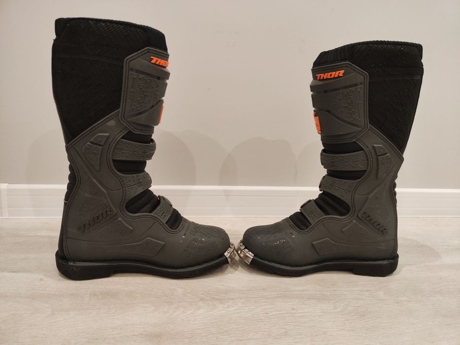 Кросови ботуши THOR 42 номер