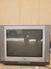 Телевизор LG 5000тг