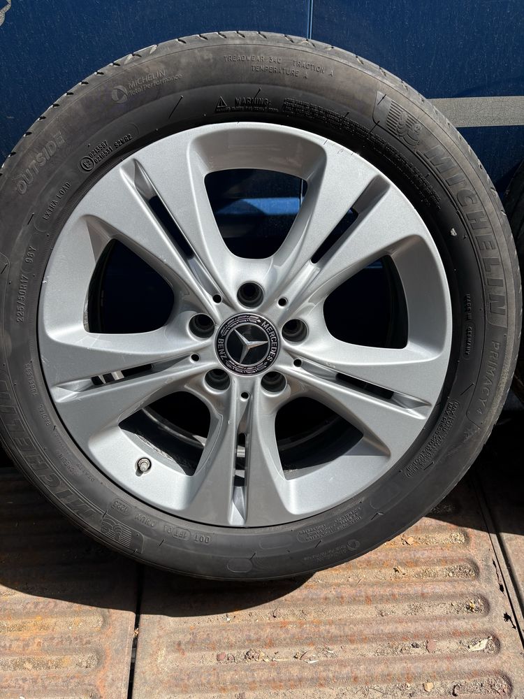 Джанти с гуми Mercedes 17”