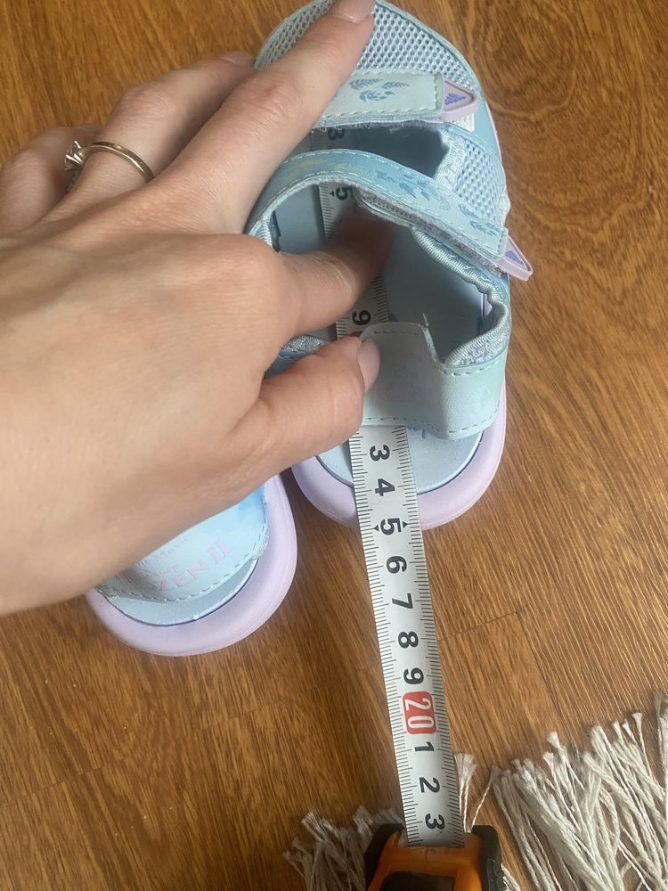 Оригинални сандали Adidas Disney Frosen,23 номер