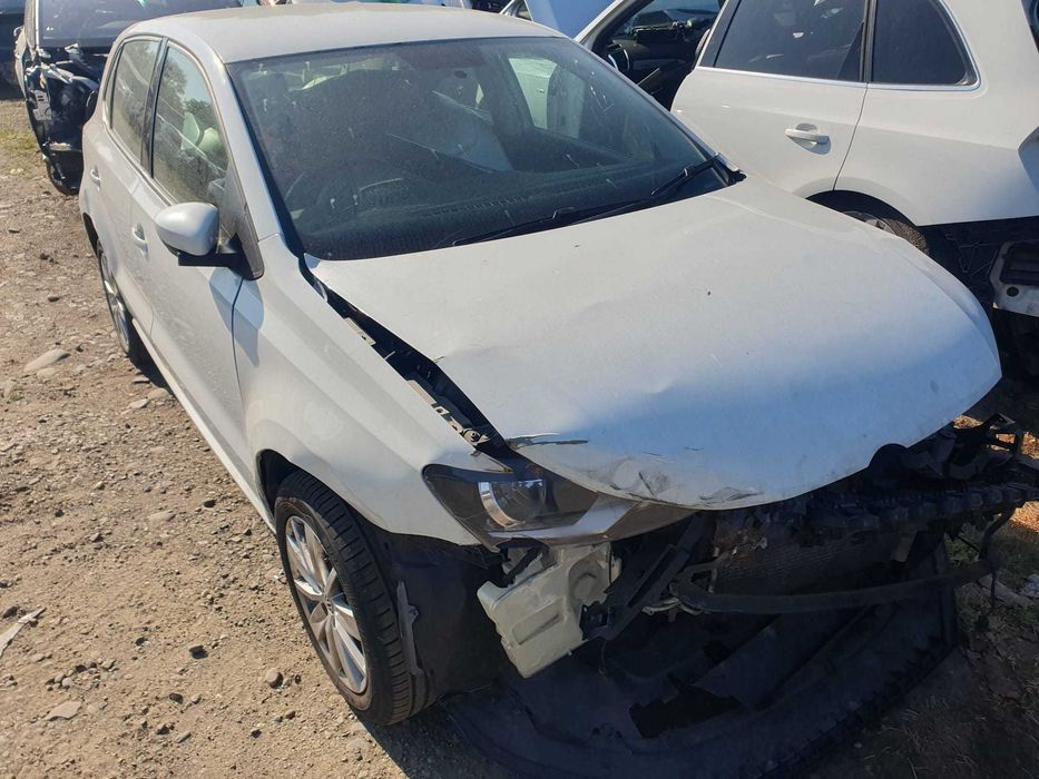 Dezmembrez Volkswagen Polo 6R 1.0 MPI 2015