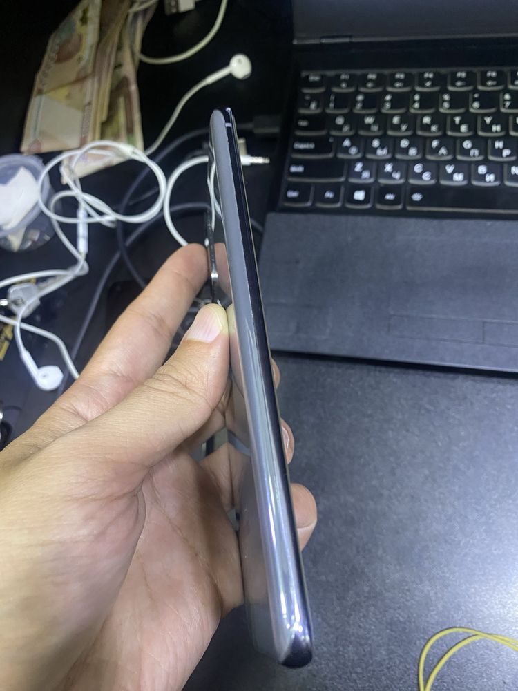 Samsung s20+ sotiladi