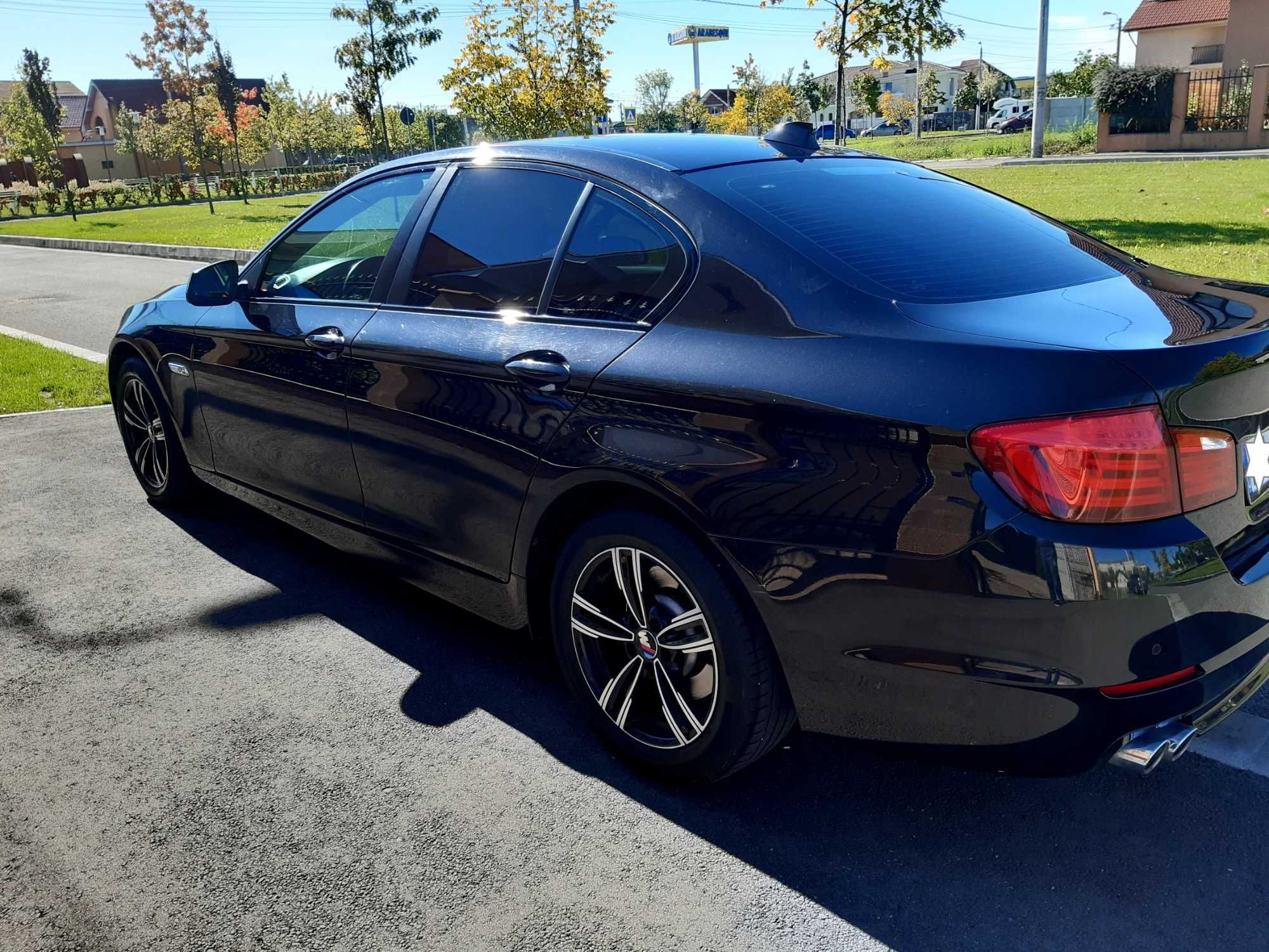 BMW F10 520 diesel fabricatie 2013 LIMUZINA masina de familie Km reali