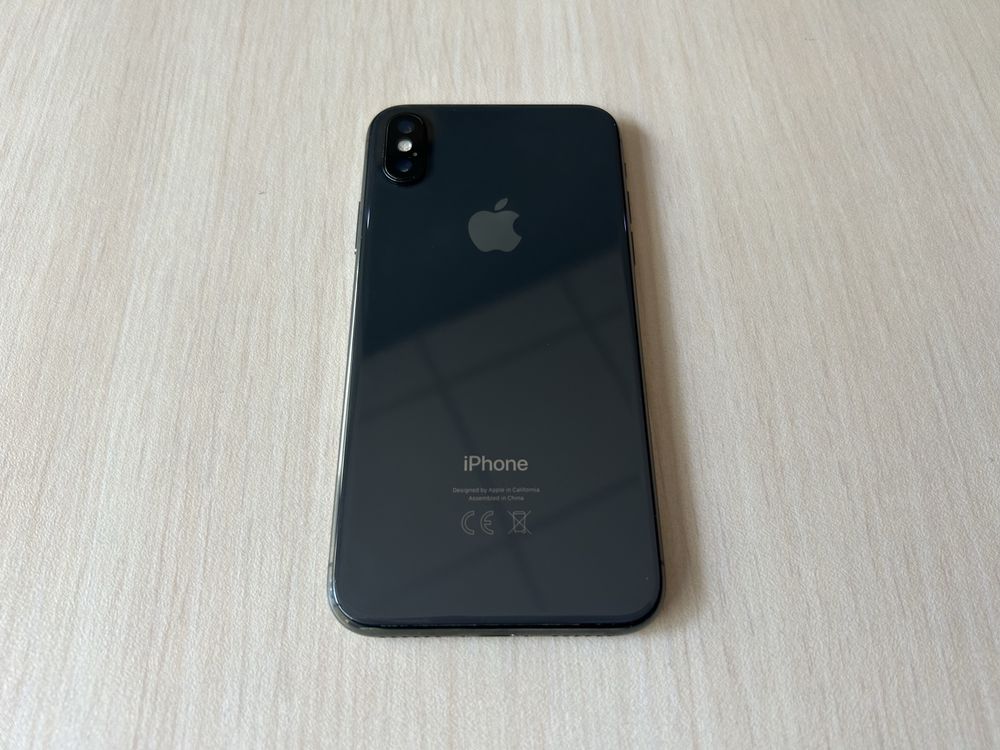 Продавам Apple iPhone X 256GB