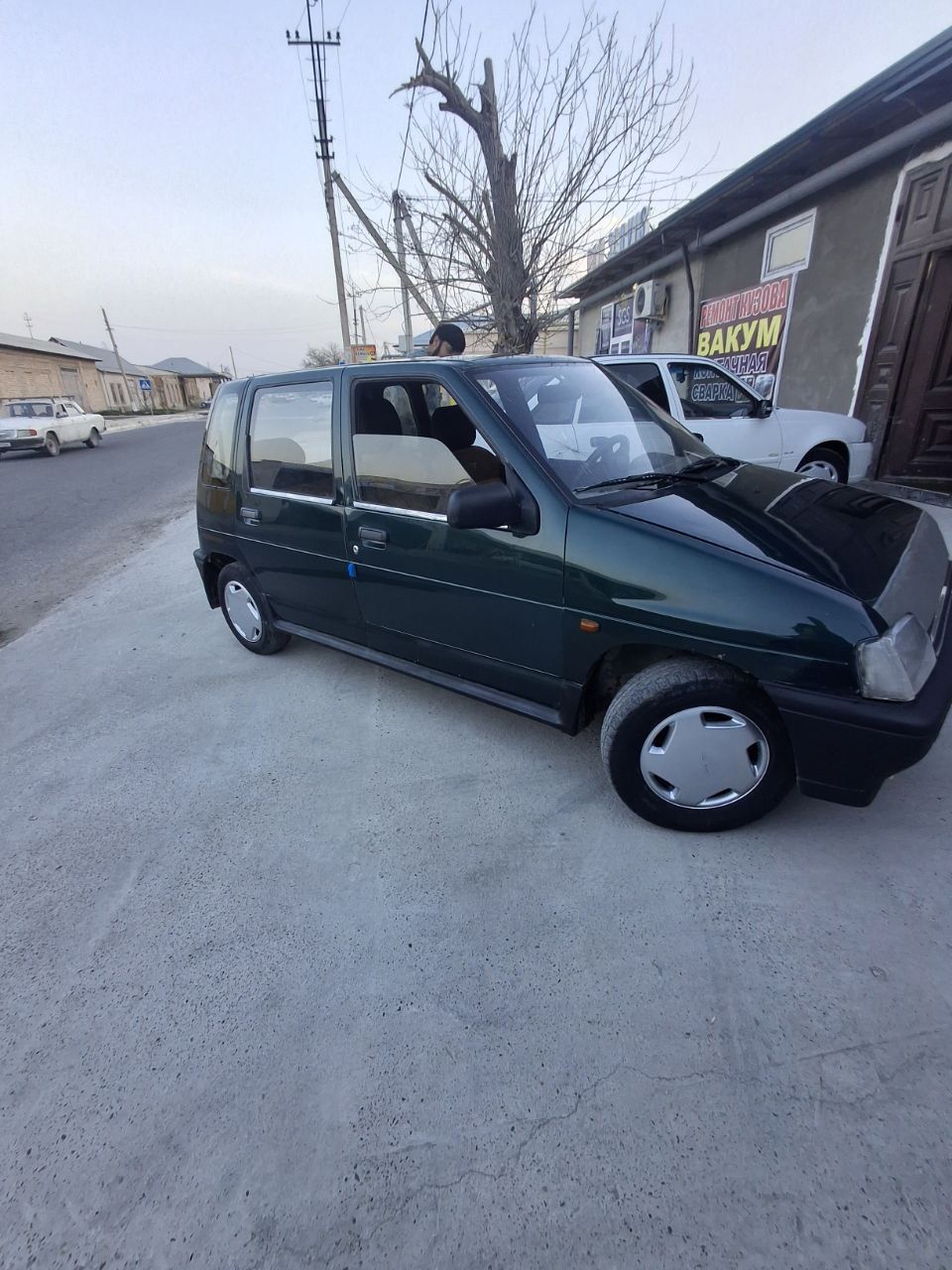 1998 tiko sotiladi