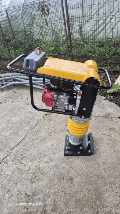Placa compactoare si mai compactor