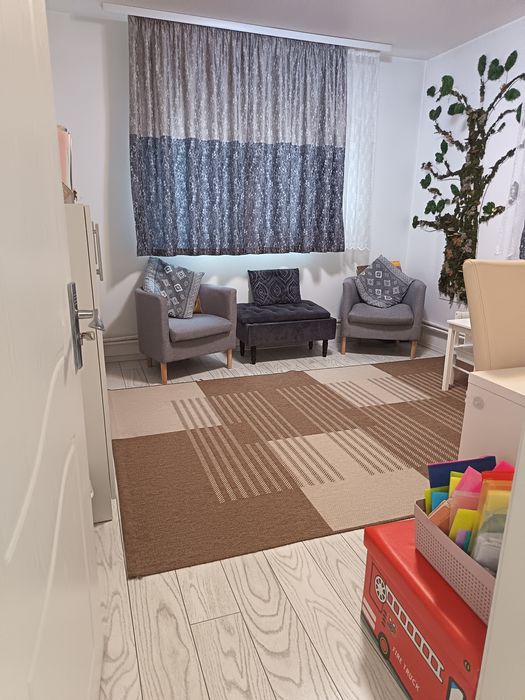 Vanzare casa pentru cabinete și birouri