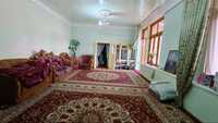 Срочно продается 5-комнатный дом в центре города(Шахи Зинда)